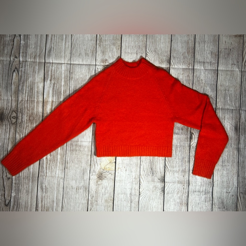 Urban Outfitters Cropped Sweater